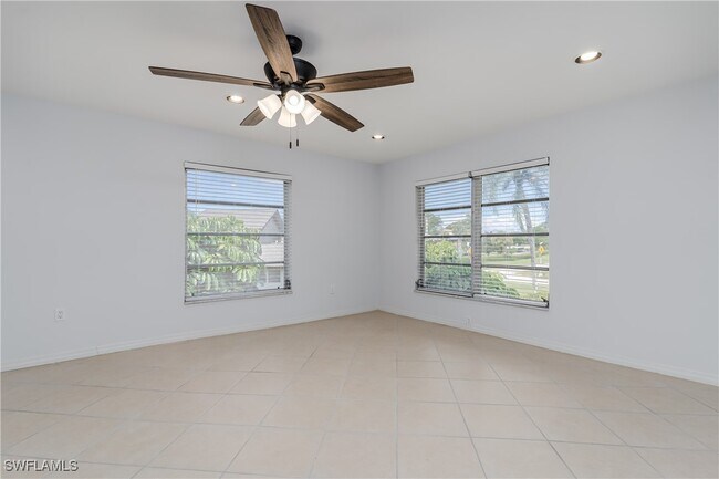Foto del edificio - 180 Cypress Way E
