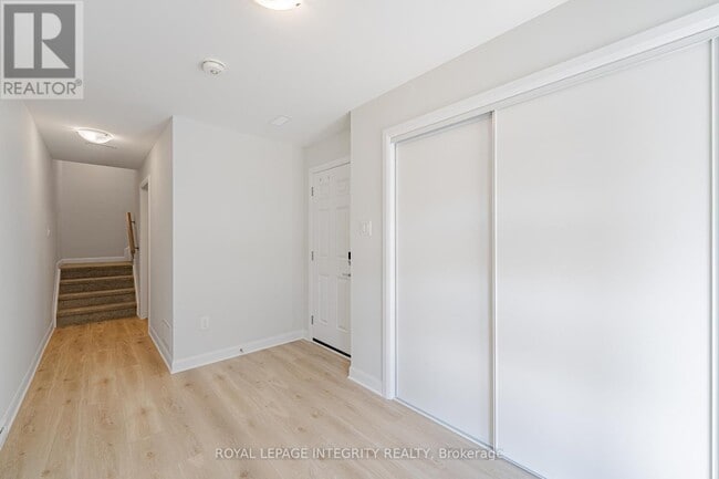 Building Photo - 524 Woodlily Private