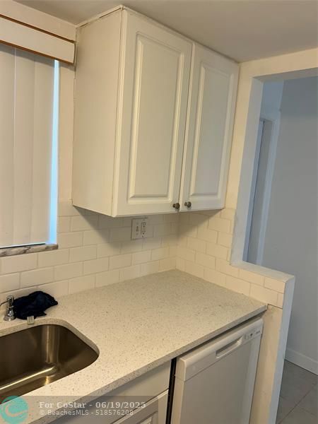 Foto del edificio - 1501 Crescent Cir