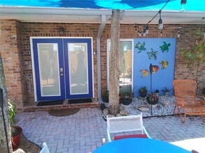 Building Photo - 2802 Pass a Grille Way
