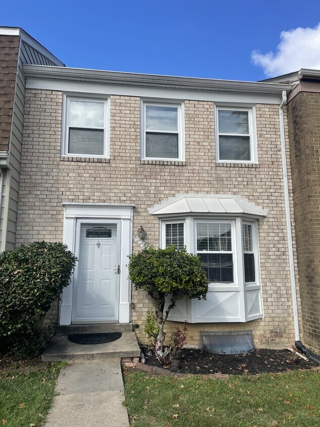 Primary Photo - 2214 Anvil Ln