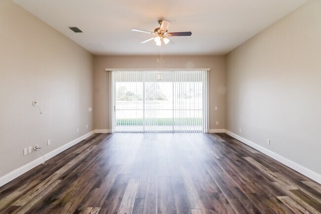 Foto del edificio - 3541 Juneberry Dr