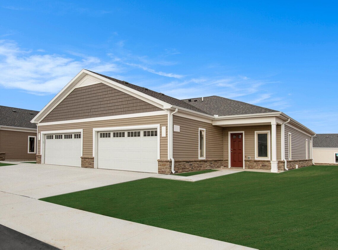 Savannah at Waterford Village Apartments in Grand Rapids, MI