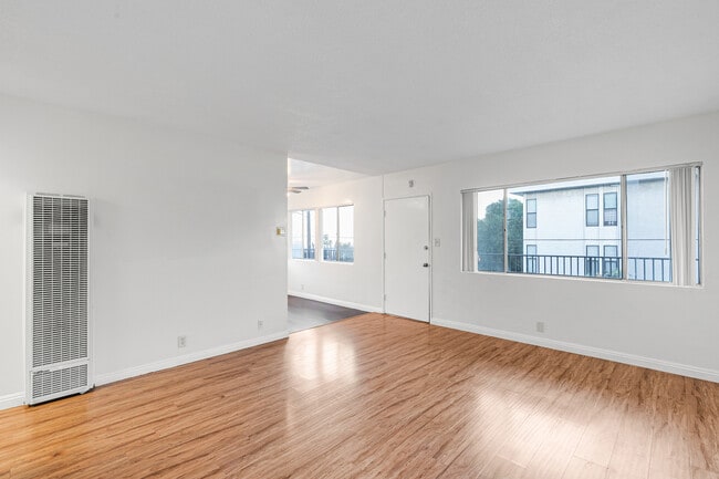 Foto del edificio - 2701 S Peck Ave