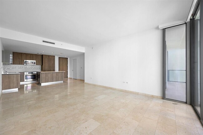 Foto del edificio - 68 SE 6th St