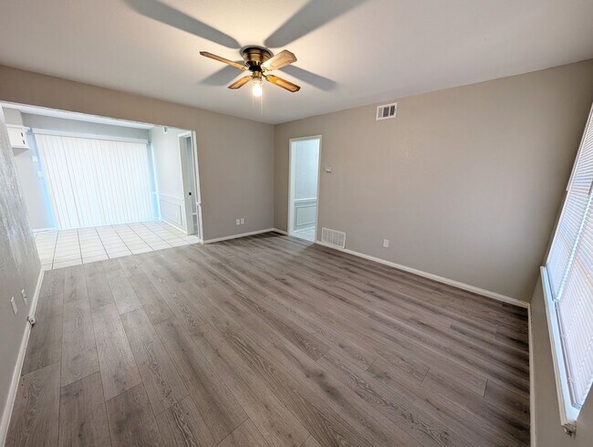 Foto del edificio - Super Cute 3 Bed