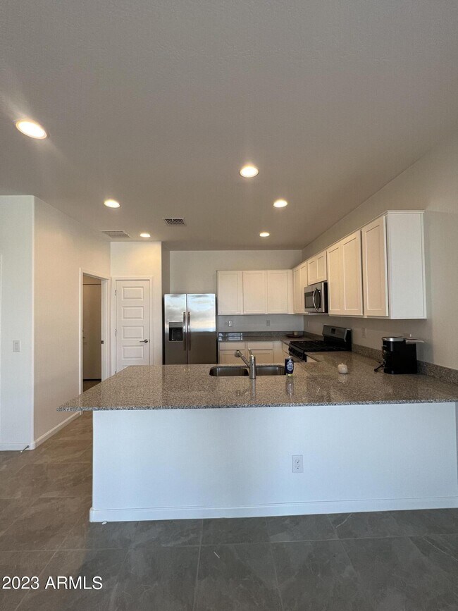 Building Photo - 4015 South 109th Avenue