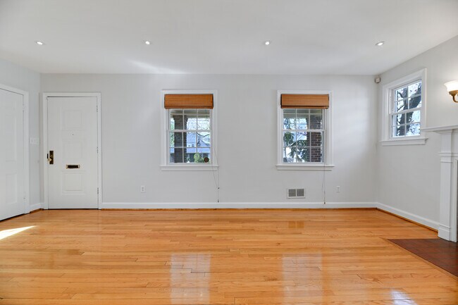 Foto del edificio - 3007 17th St NE