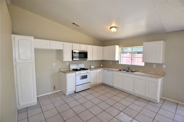 Building Photo - 4268 Cedar Dr