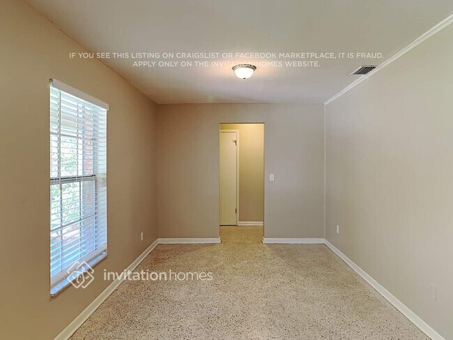 Foto del edificio - 619 Sherwood Dr
