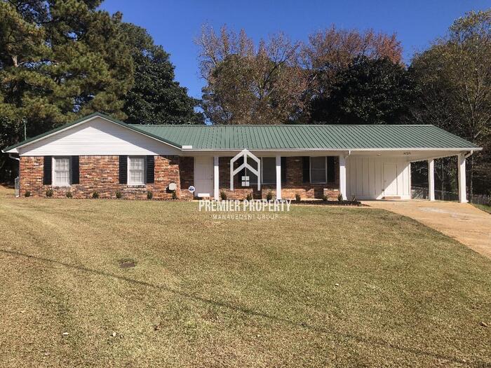 Primary Photo - 3726 Springhill Dr