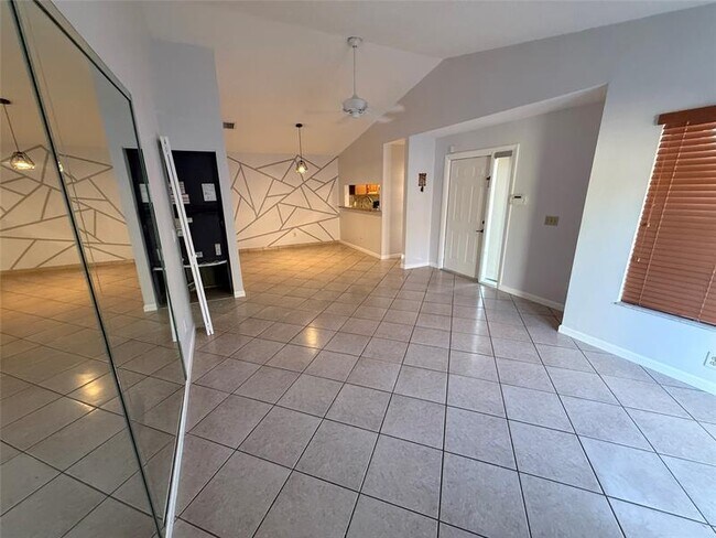 Building Photo - 2451 SW 86th Ave