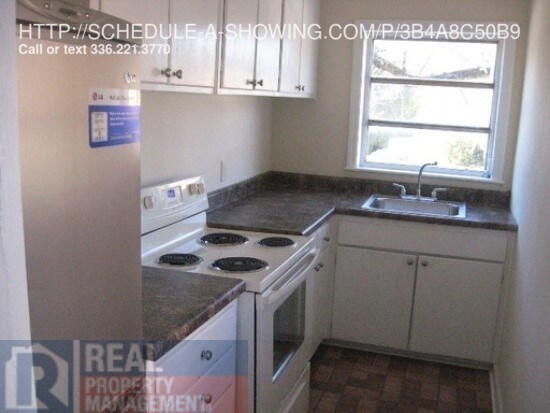 Building Photo - 518 S Mendenhall St