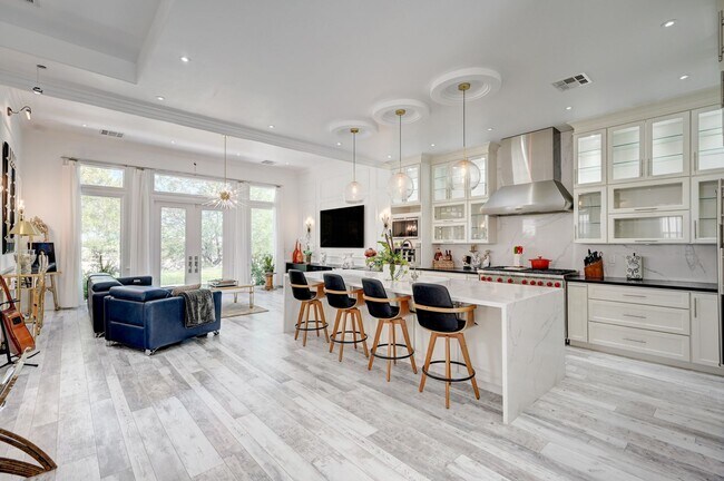 Building Photo - Single Story & Summerlin