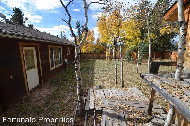Building Photo - 3 br, 2 bath House - 230 Pine Dr.