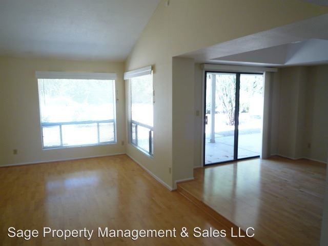 Foto del edificio - 3 br, 2 bath House - 7562 E. Larkspur Dr.