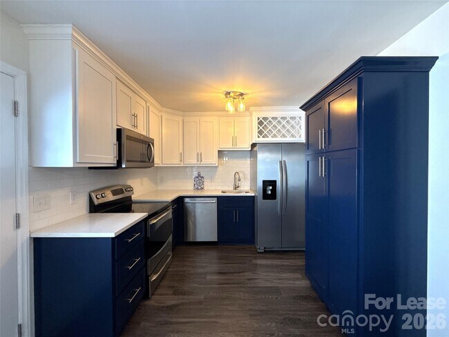 Building Photo - 3726 Park Rd