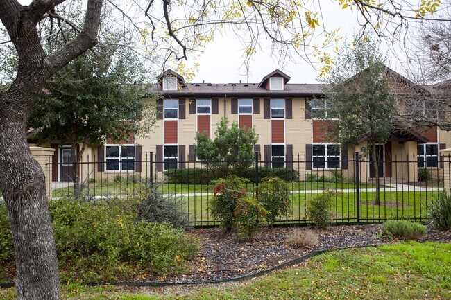 Foto del edificio - 2330 Austin Hwy