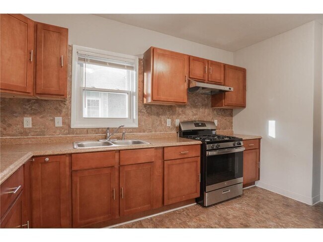 Foto del edificio - 4007 N Girard Ave