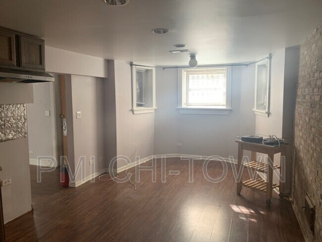 Foto del edificio - 1114 E 62nd St