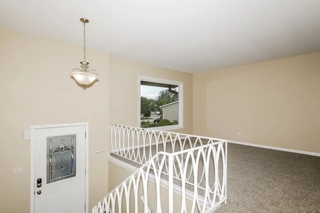 Building Photo - 1385 Alberta Ct