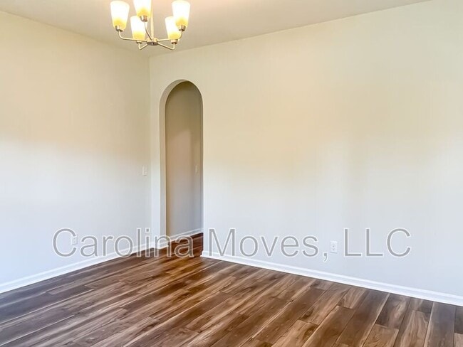 Building Photo - 218 Rubia Dr