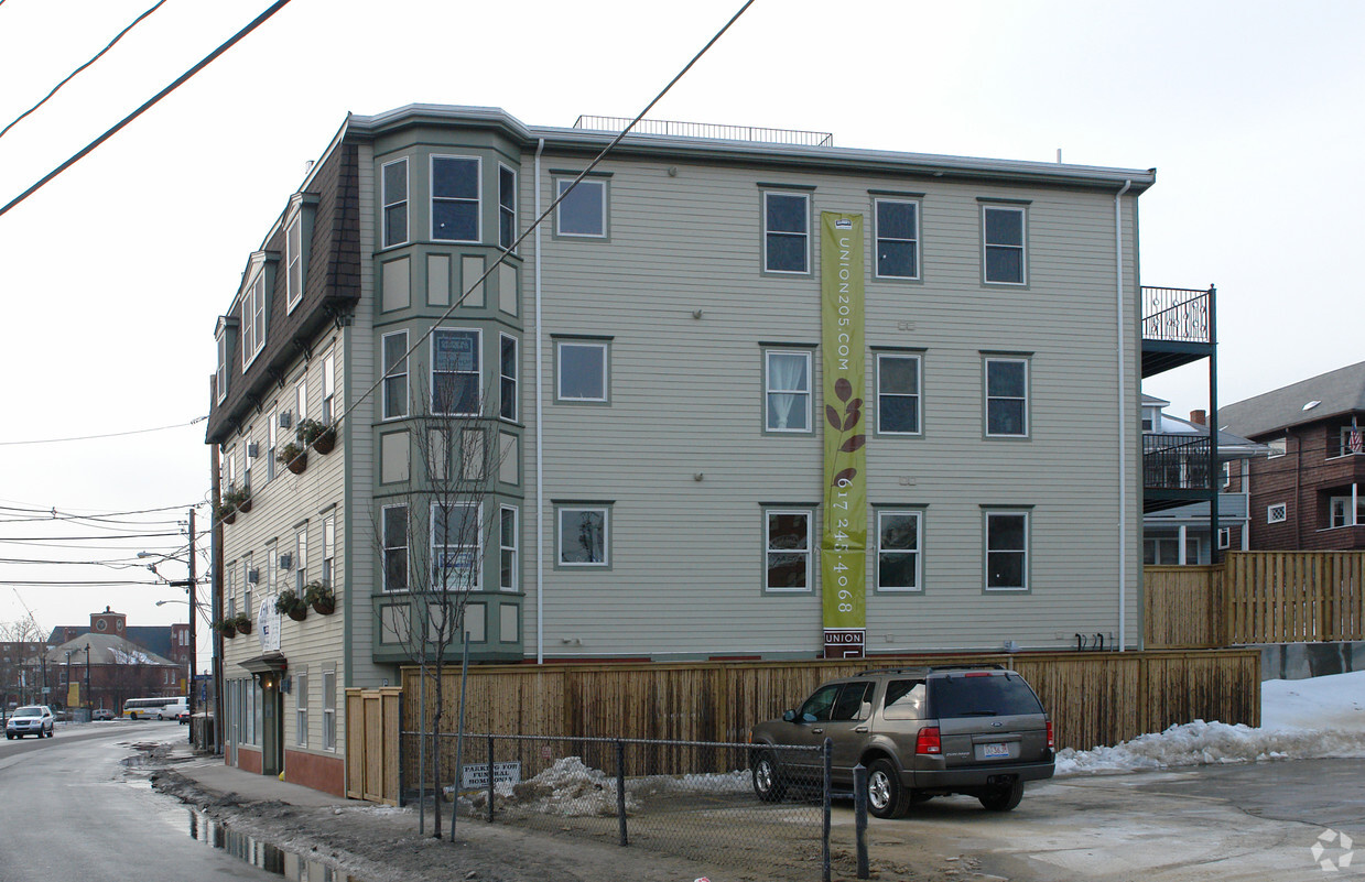 Foto del edificio - 205 Washington St