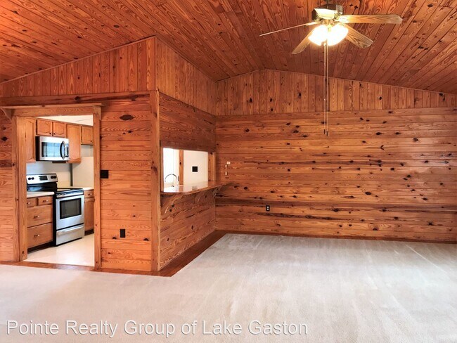 Building Photo - 3 br, 2 bath House - 42 Tucker Circle