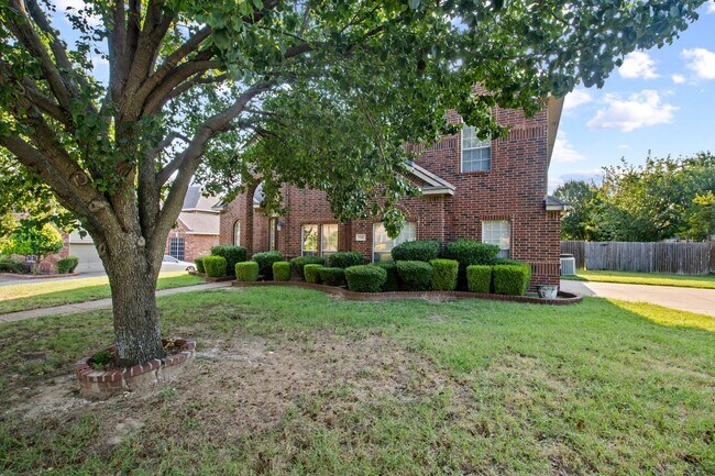 Foto del edificio - Stunning 4-Bedroom Rental Home with office...