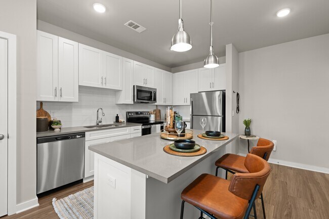 Building Photo - Easton at Mountain Island