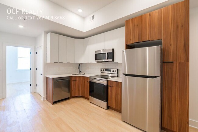 Building Photo - Two Bed University City Apartment