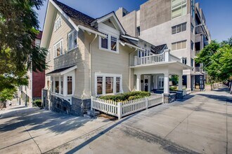 Building Photo - 1643 Sixth Ave