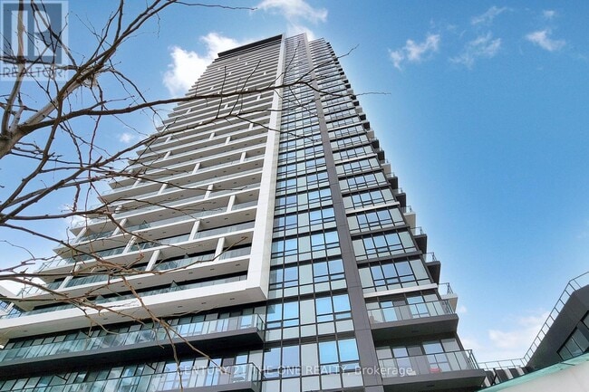 Building Photo - 18 Water Walk Dr