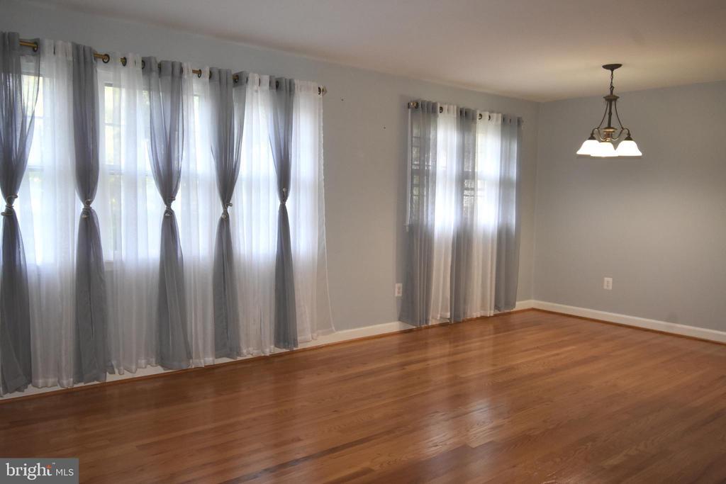 Primary Photo - 1321 Gresham Rd