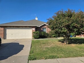 Building Photo - 1513 Breeze Ln