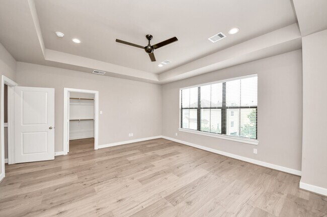 Foto del edificio - 2114 Stuart St