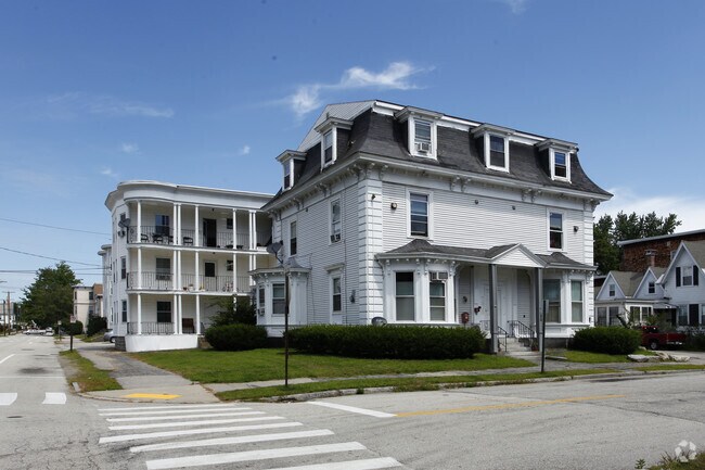 Building Photo - 120 Myrtle St