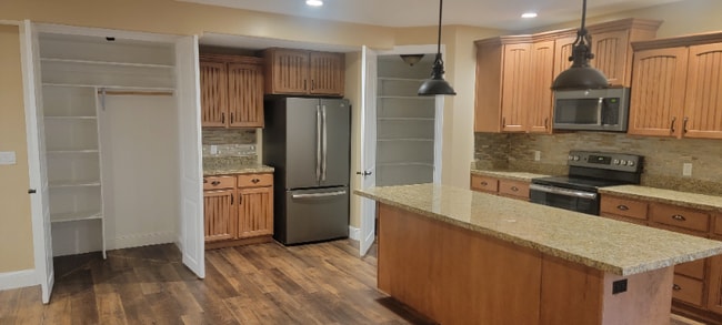 Foto del edificio - 929 W Sunrise Ln