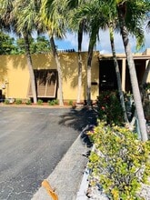 Building Photo - 16119 Kingsmoor Way