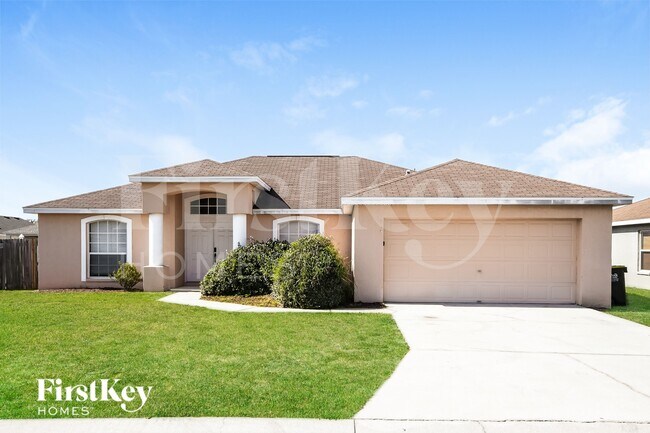 Foto del edificio - 819 Summer Glen Dr