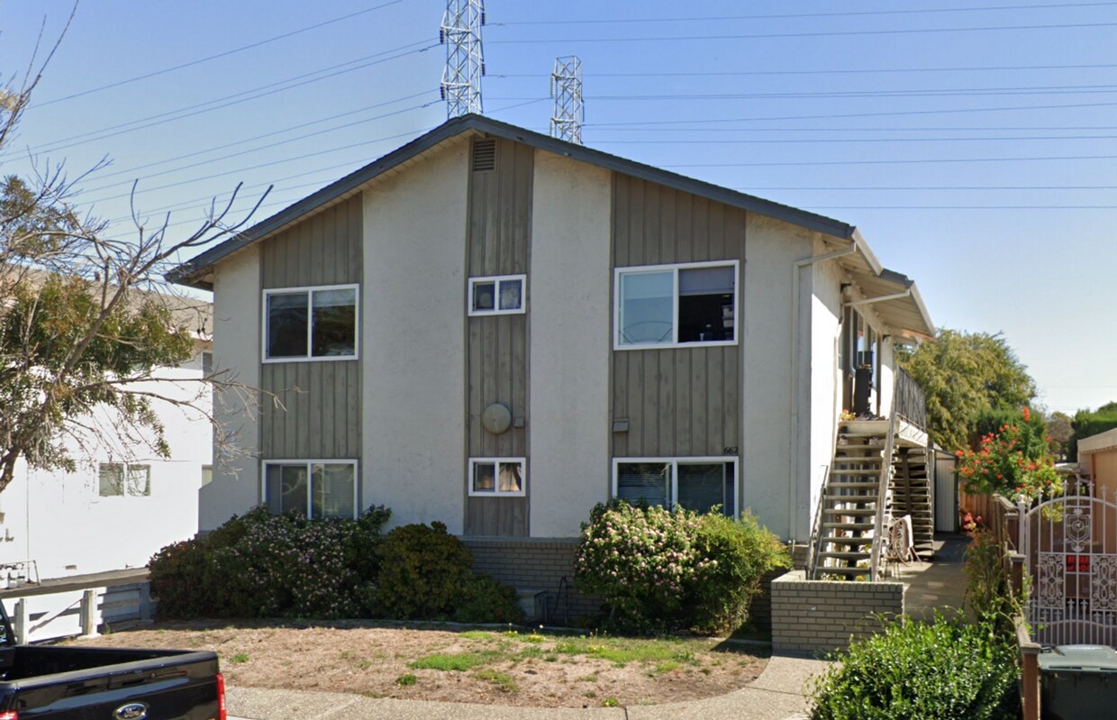 Photo - 662 Johanna Ave-