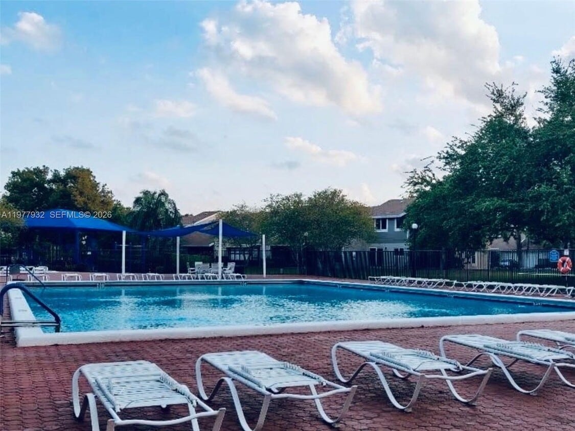 Photo - 614 WOODGATE CIR #C SUNRISE, FL 33326