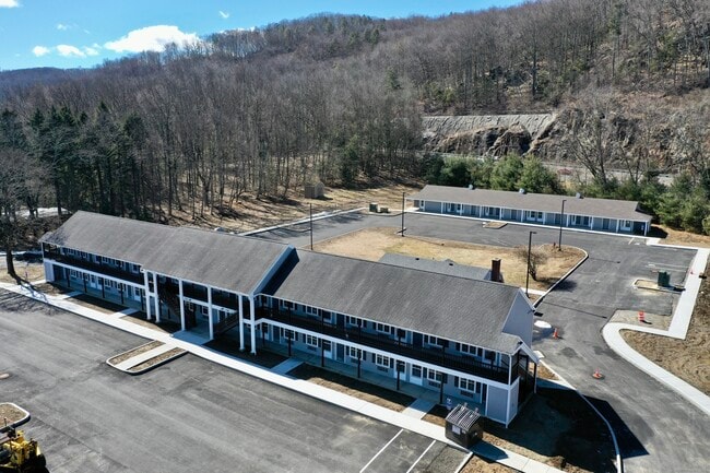 Building Photo - 1030 Federal Rd