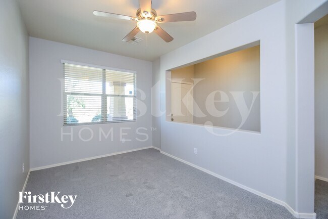 Building Photo - 4981 E Kyanite Rd