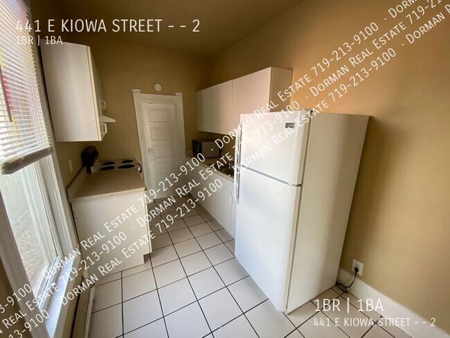 Building Photo - 441 E Kiowa St