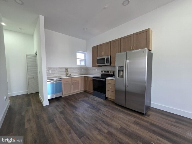 Photo - 1520 S 22nd St Apartment