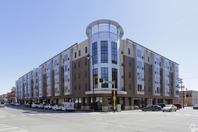 Building Photo - Cityscapes Plaza Residential