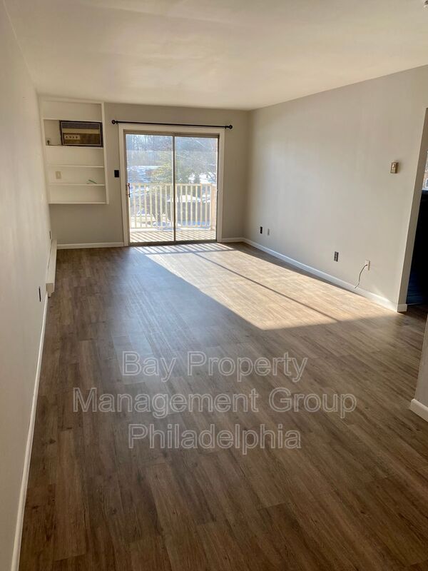 Building Photo - 100 Winding Way