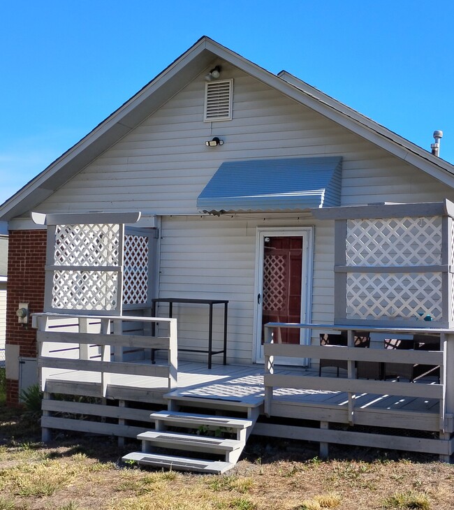 Building Photo - 3821 Kelford St