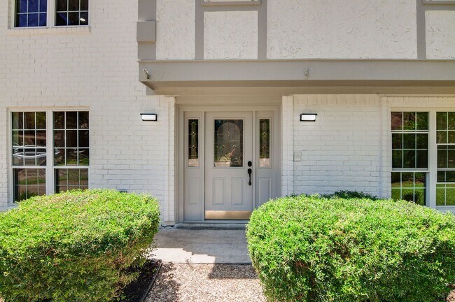 Building Photo - 17807 Asphodel Ln